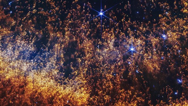 Pan Video of the Helix Nebula